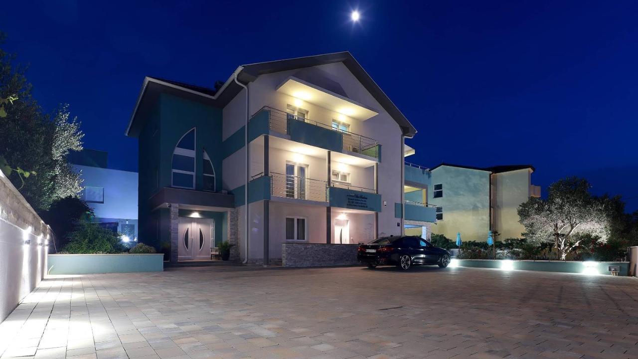 Apartmani "Villa Barbara" Новаля Екстер'єр фото