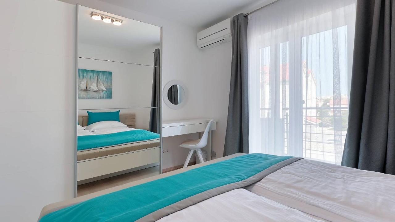 Apartmani "Villa Barbara" Новаля Екстер'єр фото