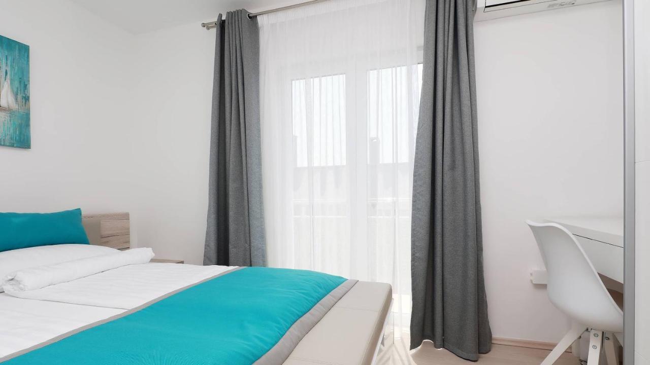 Apartmani "Villa Barbara" Новаля Екстер'єр фото
